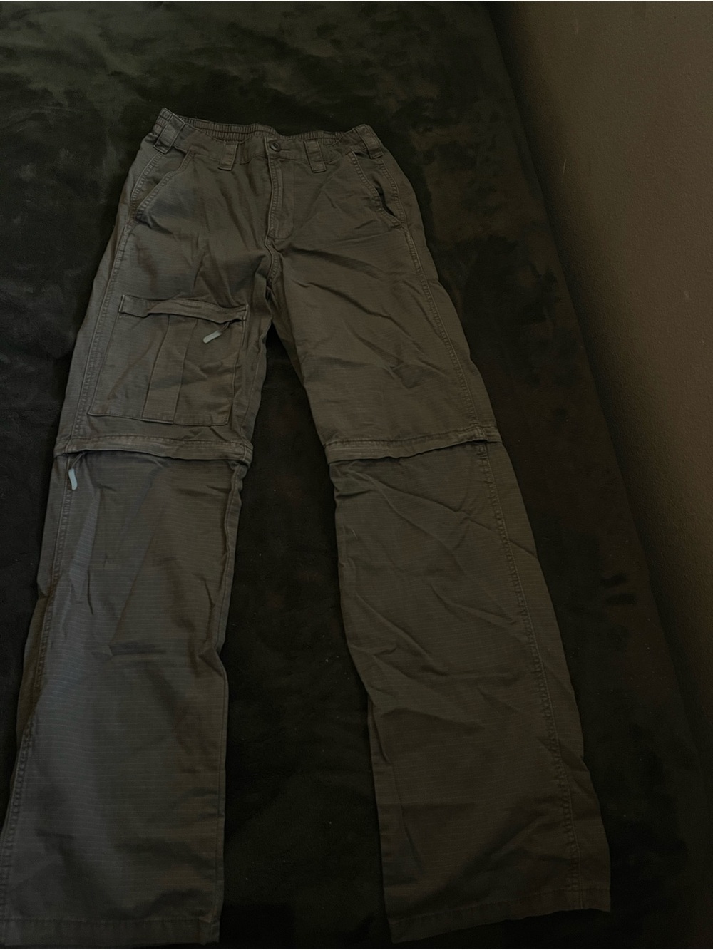 Aritzia Men's Cargo Zip-Off Pants - Charcoal